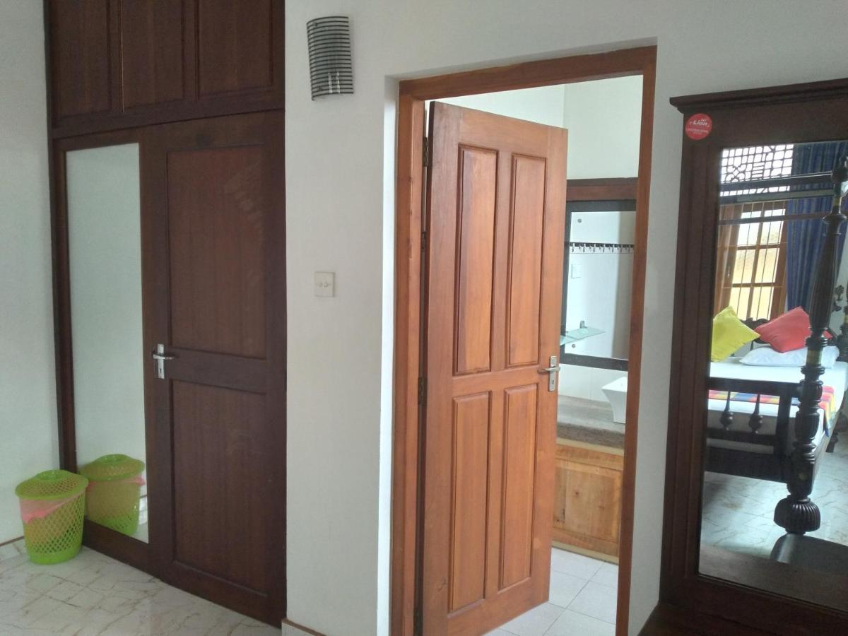 Vijai Resort Negombo Exterior photo