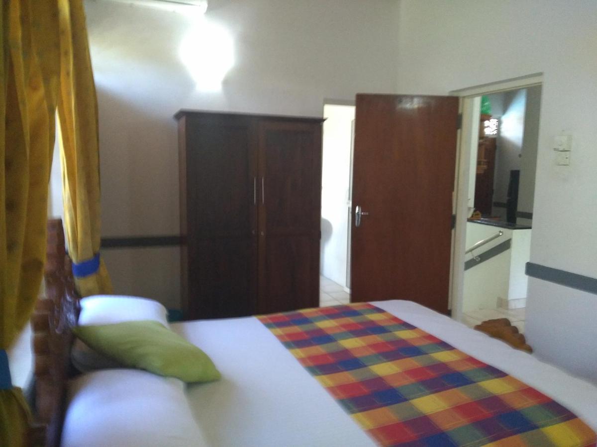 Vijai Resort Negombo Exterior photo