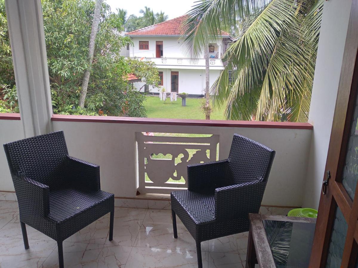 Vijai Resort Negombo Exterior photo