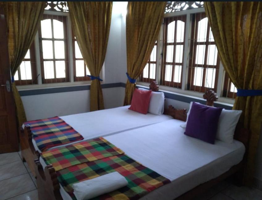 Vijai Resort Negombo Exterior photo