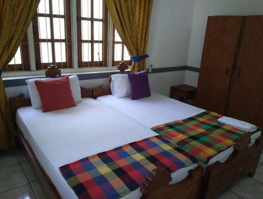 Vijai Resort Negombo Exterior photo
